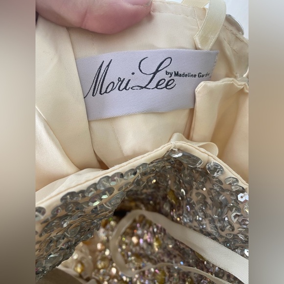 MORI LEE by Ruffled Organza with Corset Back Closure Paparazzi Read Description - Picture 9 of 15